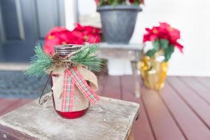 Natale decorazioni a davanti porta di Casa foto