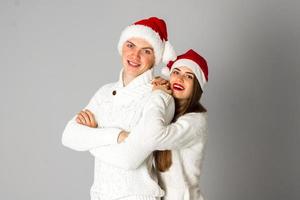 coppia celebrare Natale nel studio foto