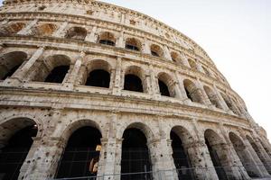 Roma colosseo è uno di il principale attrazioni di Italia. foto