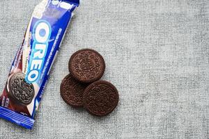 dhaka bangladesh 23 Maggio 2021. oreo cioccolato biscotti su piatto foto