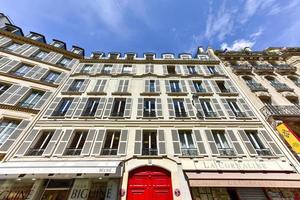 Parigi, Francia - Maggio 15, 2017 - edificio esterni lungo il strade nel il cuore di Parigi, Francia. foto