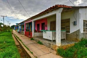 Casa e veranda nel il cittadina di esperanza, Cuba. foto