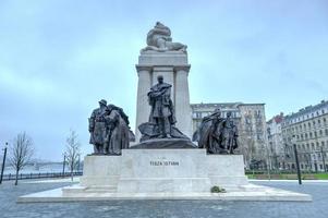 istvan tisza statua - budapest, Ungheria foto