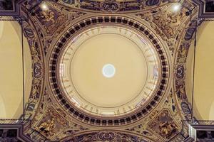 ornato Cattedrale cupola, su Visualizza, Chiesa interno, famoso posto, simpatico, Francia. foto