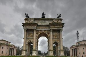 arco di pace - Milano, Italia foto