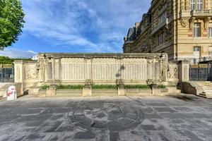 guerra memoriale di Versailles a il cittadina sala, commemora il abitanti di Versailles chi morto nel il primo e secondo mondo guerra e il guerre nel Indocina, algeria e afghanistan. foto