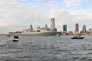 uss nuovo York è un' anfibio trasporto bacino di il unito stati Marina Militare, nuovo York, Stati Uniti d'America, 2022 foto