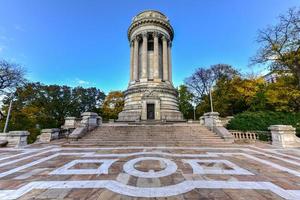 il soldati' e marinai memoriale monumento nel sul fiume parco nel il superiore ovest lato di Manhattan, nuovo York città, commemora unione esercito soldati e marinai chi servito nel il americano civile guerra. foto