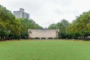 brooklyn guerra memoriale nel di brooklyn cadman plaza è dedito per il Di Più di 300.000 eroico uomini e donne di il borgo di brooklyn chi servito nel mondo guerra ii, 2022 foto