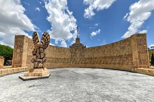 monumento per il patria lungo paseo montejo nel Yucatan, Merida, Messico. foto