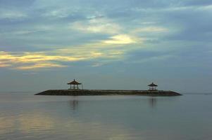 bellissimo aereo scenario di sanur spiaggia foto