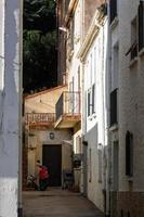 strade e visualizzazioni di un' piccolo spagnolo cittadina foto