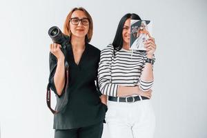 femmina fotografo e modello foto