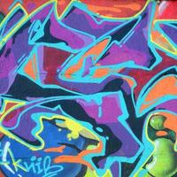 frammento di graffiti disegni. il vecchio parete decorato con dipingere macchie nel il stile di strada arte cultura. multicolore sfondo struttura foto