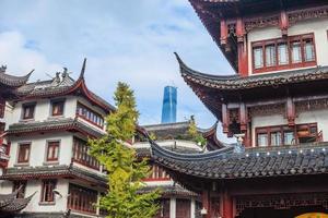 tiro a partire dal si giardino nel shanghai con storico edifici foto