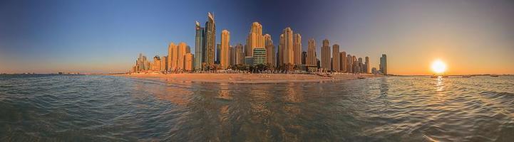 Visualizza su Dubai marina quartiere a partire dal Aperto spiaggia foto