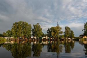 lago paesaggi di Lettonia nel estate foto