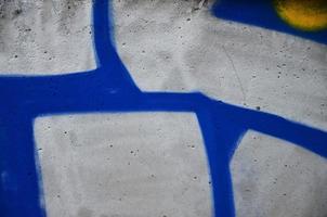 arte sotto terra. bellissimo strada arte graffiti stile. il parete è decorato con astratto disegni Casa dipingere. moderno iconico urbano cultura di strada gioventù. astratto elegante immagine su parete foto