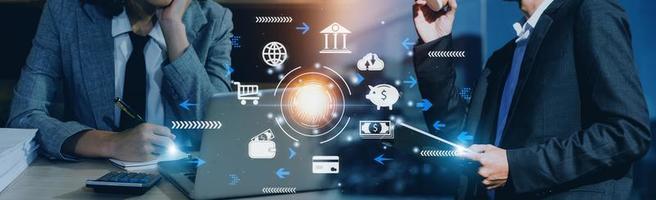 futuristico digitale in lavorazione di biometrico identificazione impronta digitale scanner per accesso personale finanziario dati. sorveglianza e sicurezza lettura di digitale programmi informatica futuristico applicazioni foto