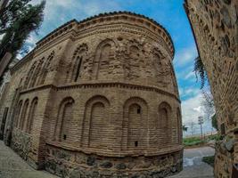 vecchio moschea di bab al-mardum o eremo di cristo de la luce. storico città di toledo. Spagna. il più antico nel Europa mudéjar-islamico architettura. 12 secolo. unesco mondo eredità foto