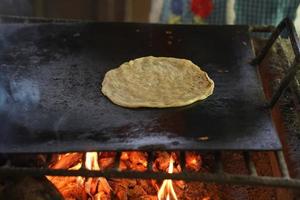 mano fatto messicano fresco tortillas foto