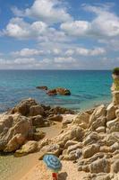 idilliaco spiaggia a costa brava,catalogna,mediterraneo mare, spagna foto