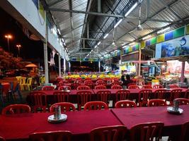 un colorato mare cibo ristorante nel melaka, Malaysia foto