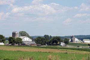 grano metallico silo nel Lancaster Pennsylvania amish nazione foto