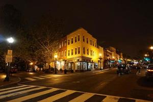 Washington dc, Stati Uniti d'America - Maggio 16 2018 - georgetown strade a notte su piovoso giorno foto