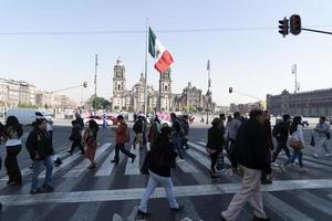 Messico città, Messico - gennaio 30 2019 - zocalo principale cittadina piazza affollato di persone foto