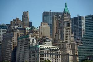 dettaglio di grattacieli di nuovo York Visualizza paesaggio urbano a partire dal hudson fiume libertà isola foto