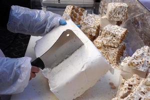 torrone per vendita nel Italia mercato foto