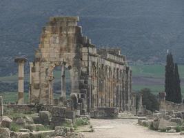 volubilis romano rovine nel Marocco- meglio conservato romano rovine collocato fra il imperiale città di fez e meknes foto