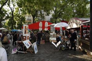 Parigi, Francia - ottobre 6 2018 - artista e turista nel montmartre foto