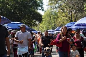 Messico città, febbraio 3 2019 - cittadina parco chapultepec affollato di persone su Domenica foto