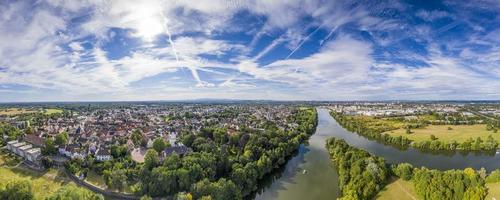 aereo fuco immagine di il storico città di steinheim vicino hanau a fiume principale nel Germania foto