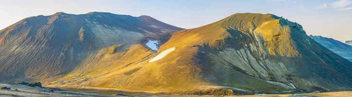 panoramico immagine di snaefellsjoekull vulcano e ghiacciaio su Islanda nel estate durante giorno foto