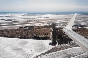 aereo prende via a partire dal il aeroporto nel Ucraina foto