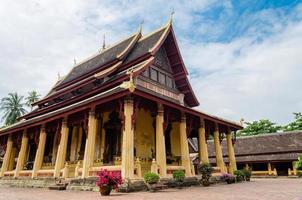 antico tempio di wat sisaket monastero a vientiane capitale città di Laos foto
