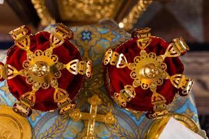 corona per nozze nel ortodosso Chiesa foto