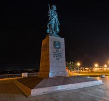 monumento per il fondatori di il città di irkutsk foto