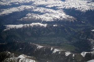 Alpi aereo Visualizza panorama paesaggio a partire dal aereo foto