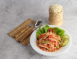 insalata di papaya tailandese foto