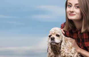 ragazza con il cane foto