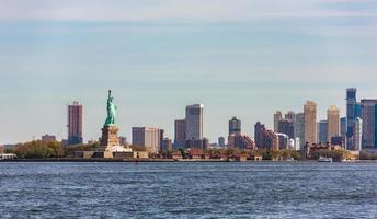 statua di libertà nel nyc foto