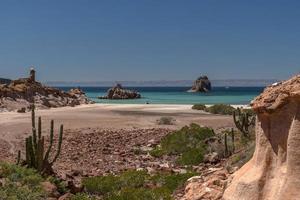 vulcano roccia e pietra baja California sur mare paesaggio foto