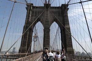 nuovo York, Stati Uniti d'America, Maggio 2 2019 - brooklyn ponte pieno di turisti foto