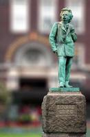 edvardo grieg norvegese compositore rame statua foto