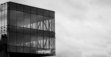 moderno edificio di vetro foto