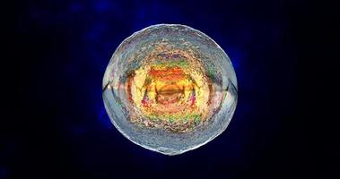 astratto il giro sfera liquido iridescente sapone bolla futuristico, astratto sfondo foto